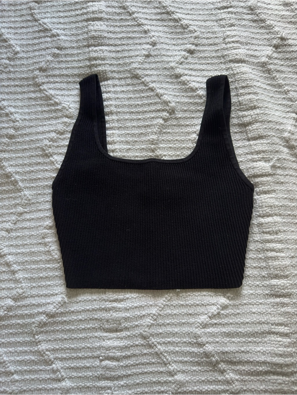 Aritzia Babaton Sculpt Knit Cropped Tank